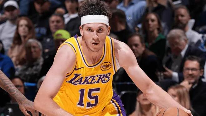 湖人客场力克火箭 詹姆斯独揽30分东契奇末节爆